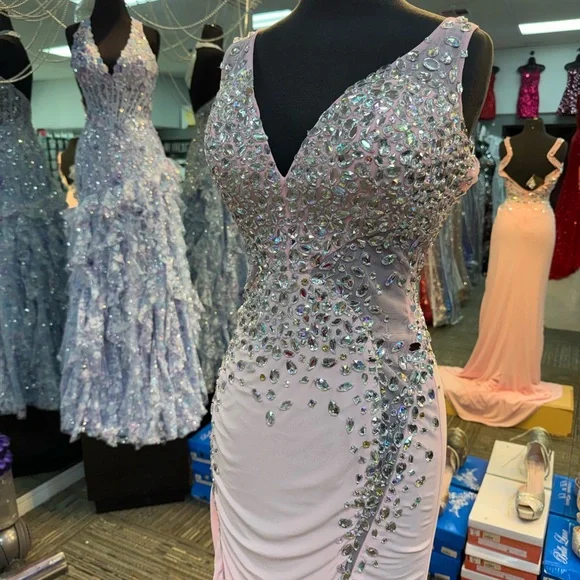 MAC DUGGAL SZ-4 10006M LIGHT PINK PROM/FORMAL/PAGENT - Picture 3 of 7